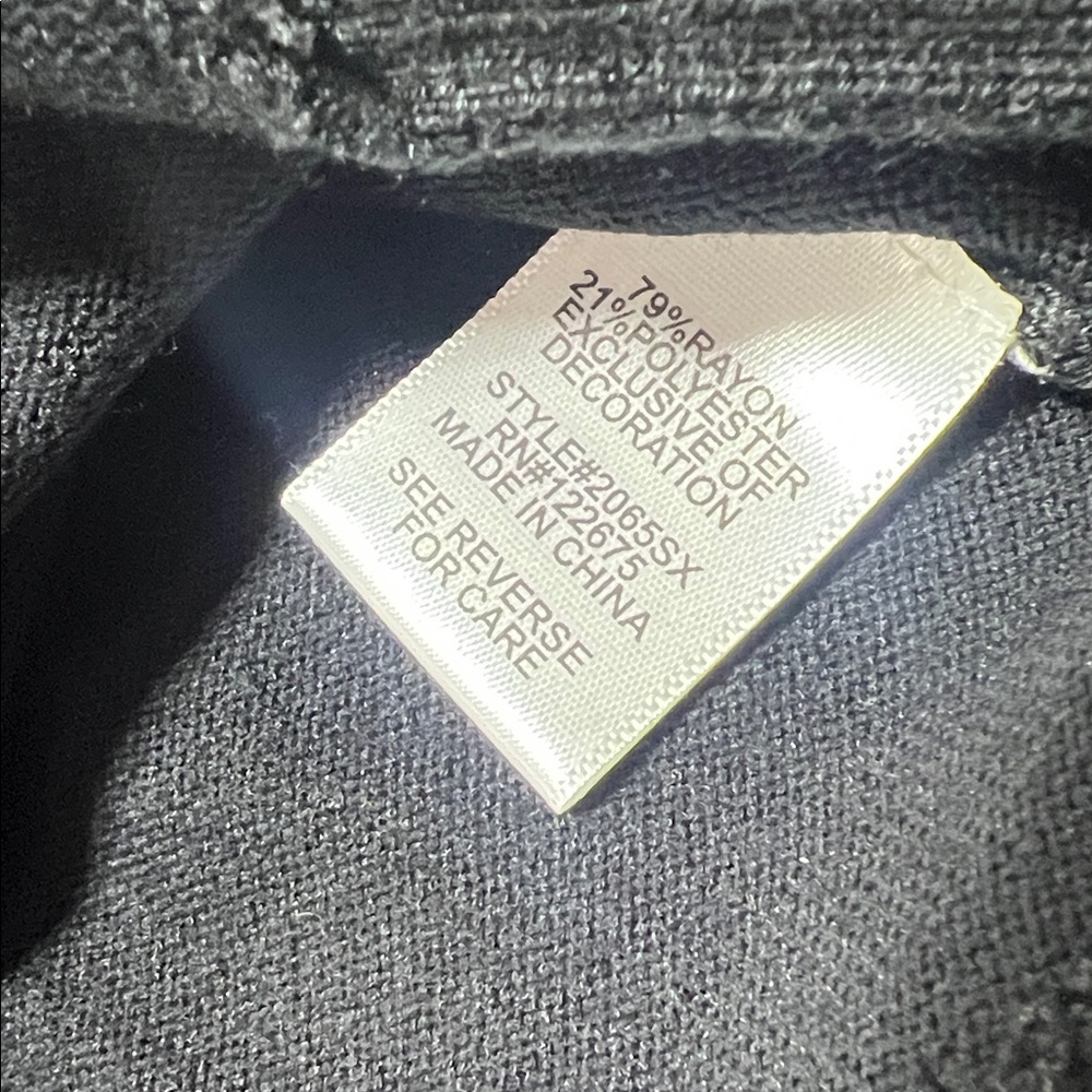 Lety and me turtleneck size Medium NWOT - Picture 3 of 8